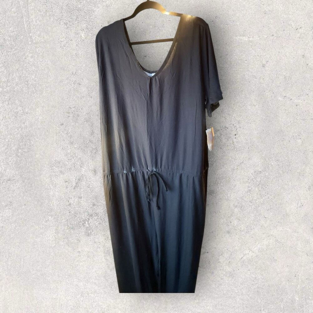 Lularoe 3XL XOE Romper Jumpsuit V-neck Solid Black And Gray Print NWT